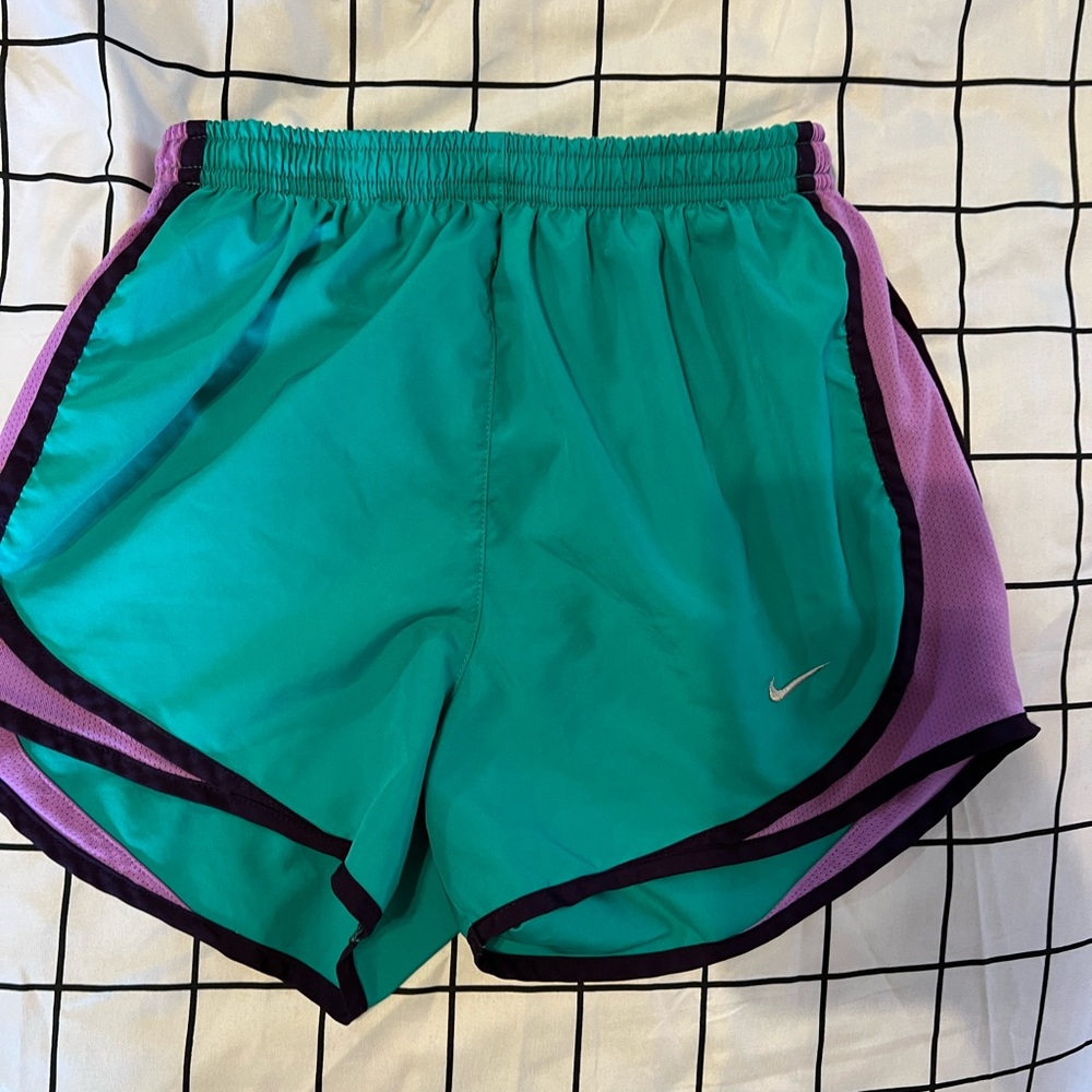 NIKE SHORTS SIZE XS